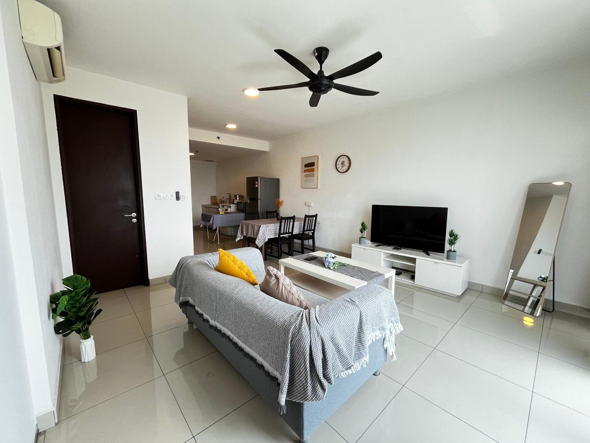 Setia Alam Nordic Trefoil 2 Bedrooms Home-walk To Setia Mall & & Setia Convention Centre * Shah Alam
