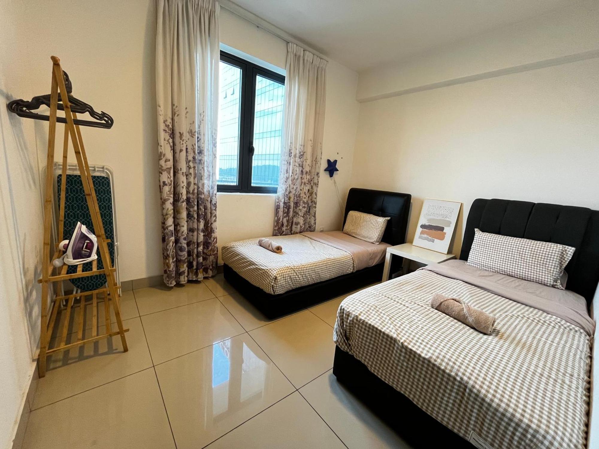 Setia Alam Nordic Trefoil 2 Bedrooms Home-walk To Setia Mall & & Setia Convention Centre *