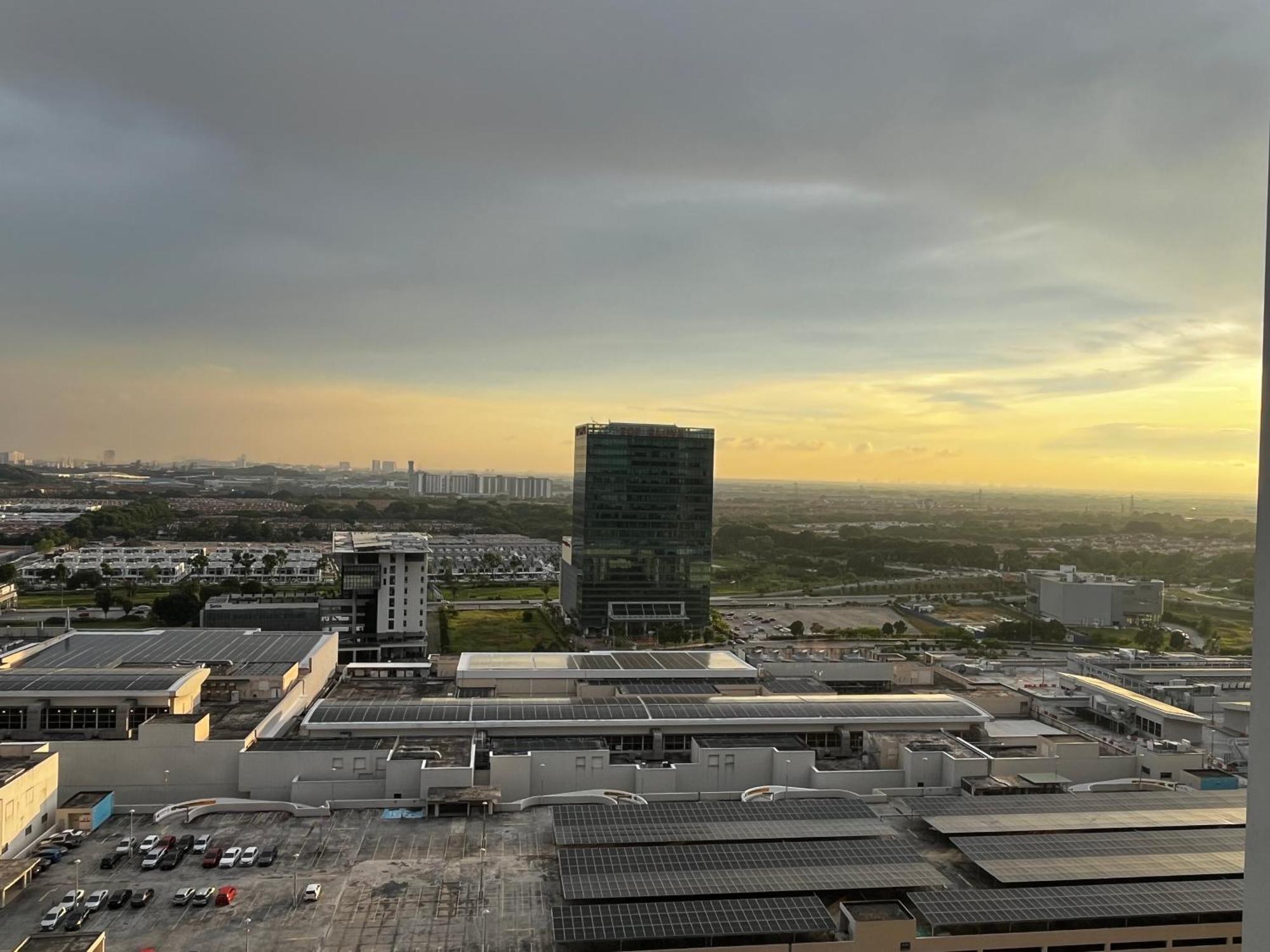 Setia Alam Nordic Trefoil 2 Bedrooms Home-walk To Setia Mall & & Setia Convention Centre