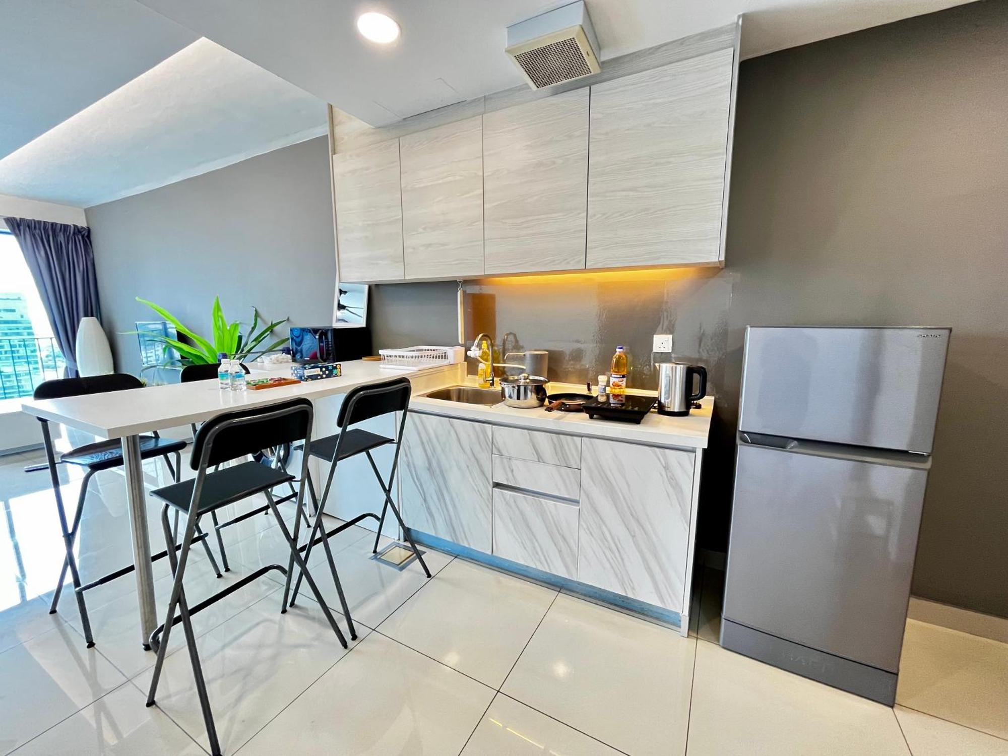 Pangsapuri Setia Alam Nordic Trefoil 2 Bedrooms Home-walk To Setia Mall & & Setia Convention Centre Shah Alam