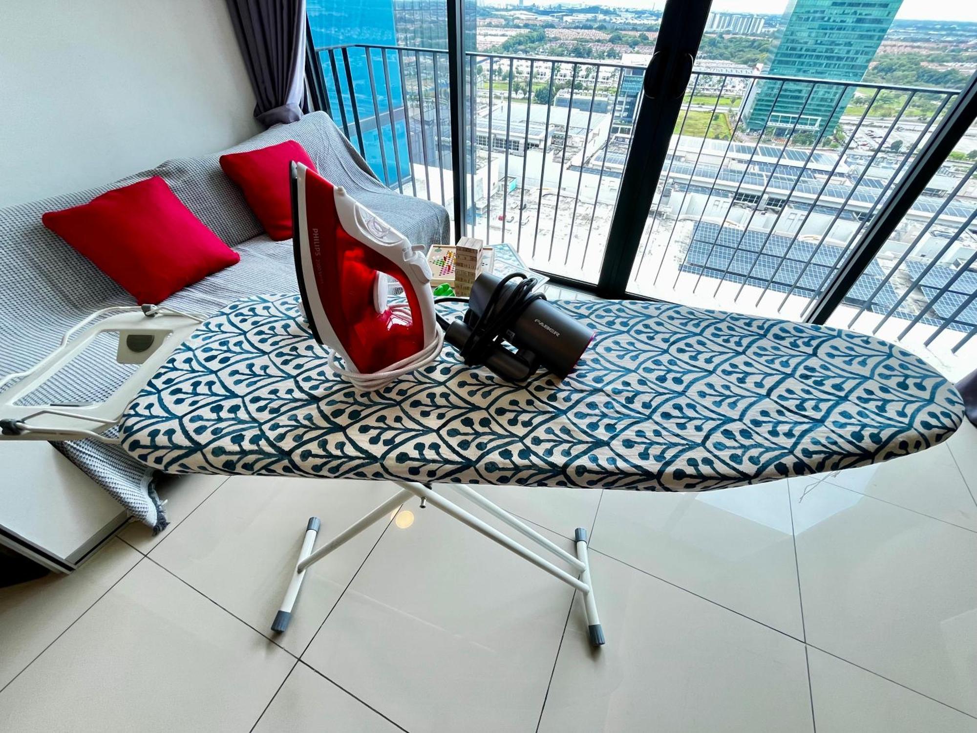 Setia Alam Nordic Trefoil 2 Bedrooms Home-walk To Setia Mall & & Setia Convention Centre *